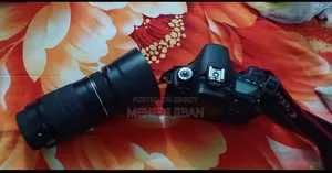 ডিএসএলআর ক্যামেরা