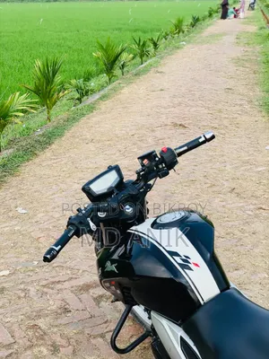 টিভিএস অ্যাপাচি ১৬০ ৪ভি ২০২১ ব্ল্যাক