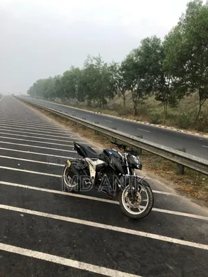 টিভিএস অ্যাপাচি ১৬০ ৪ভি ২০২১ ব্ল্যাক