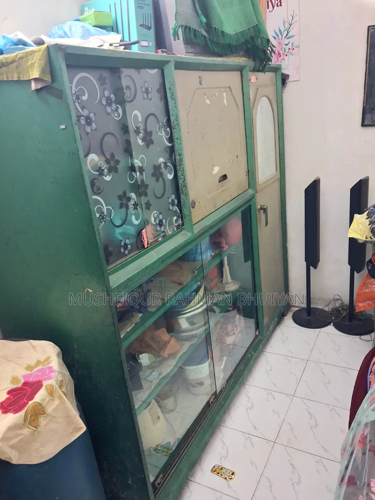 Steel Showcase / TV Showcase for Sale