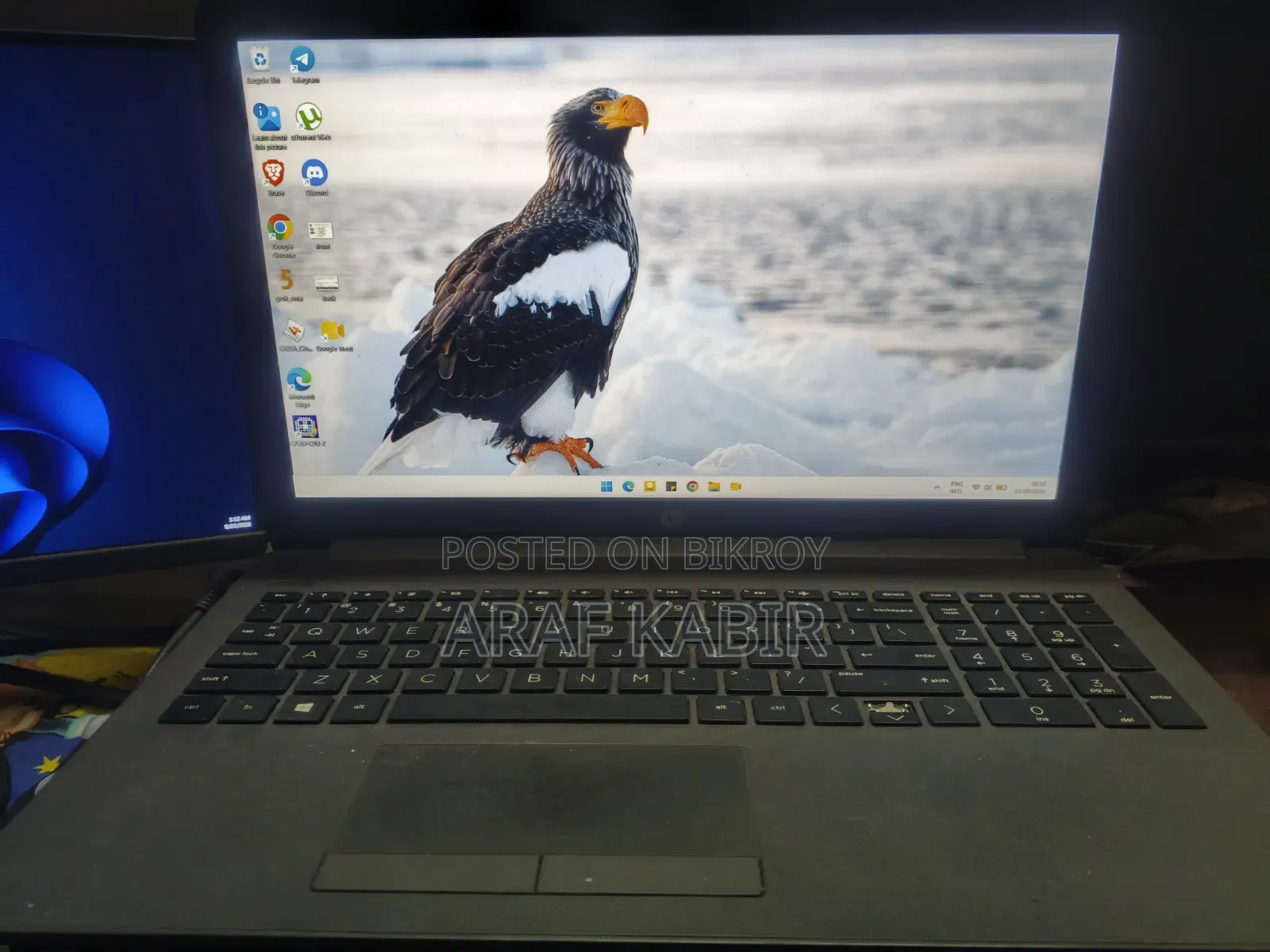 Laptop HP 250 G7 8GB Intel Core i3 HDD+SSD 1TB