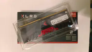 PNY XLR8 গেমিং ৮ জিবি ডিডিআর৪ ৩২০০ মেগাহার্টজ ডেস্কটপ র‍্যাম