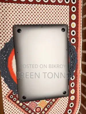 ল্যাপটপ অ্যাপল ম্যাকবুক এয়ার ২০১৯ ৮জিবি ইন্টেল কোর আই৫ এসএসডি ১২৮জিবি