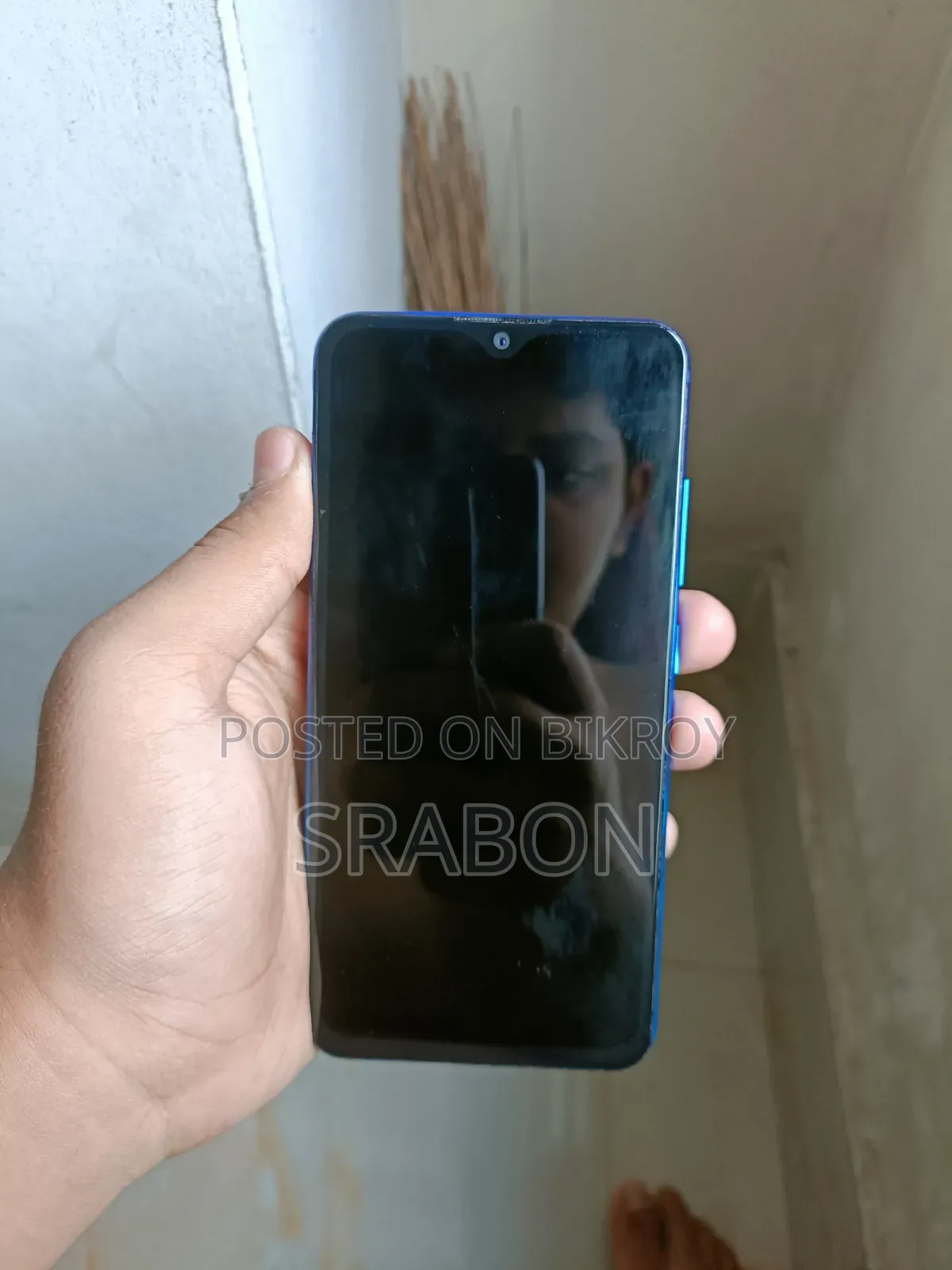 Vivo Y1s 32 GB Blue