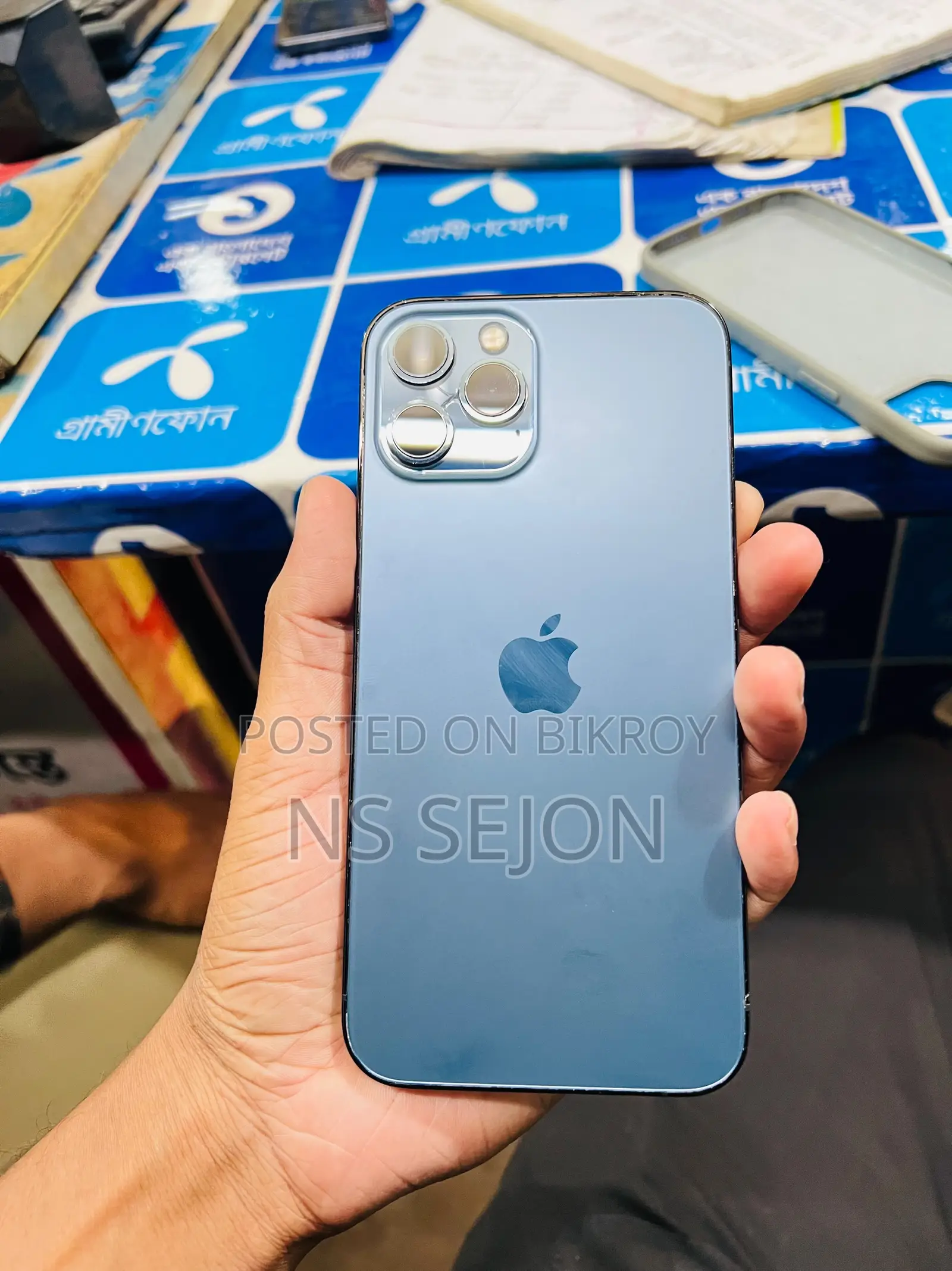নিউ অ্যাপল আইফোন ১২ প্রো ম্যাক্স ১২৮ জিবি ব্লু