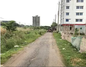 60ft Road 3 Katha Lake View South at Sector-15/C