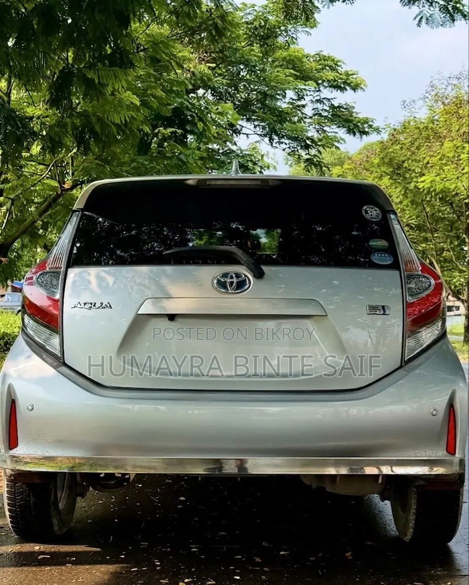 Toyota Aqua 2018 Silver