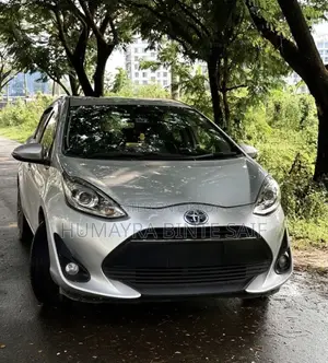 টয়োটা অ্যাকোয়া ২০১৮ সিলভার