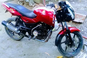 Bajaj Pulsar 150 2016 Red