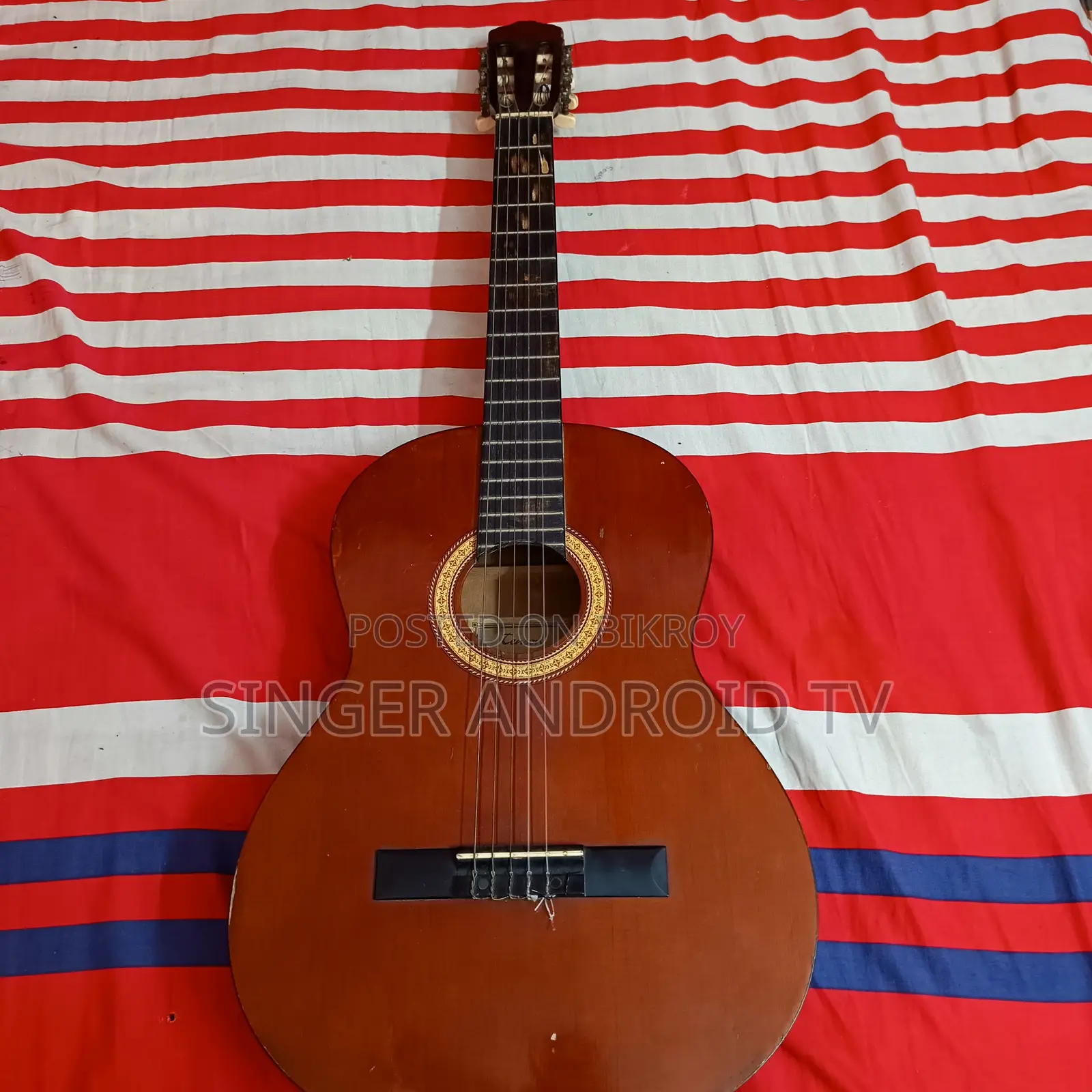 Vintage Nylon String Classical Acoustic Guitar