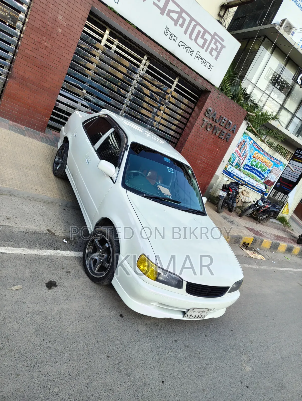 টয়োটা করোল্লা সেডান ১৯৮৯ পার্ল