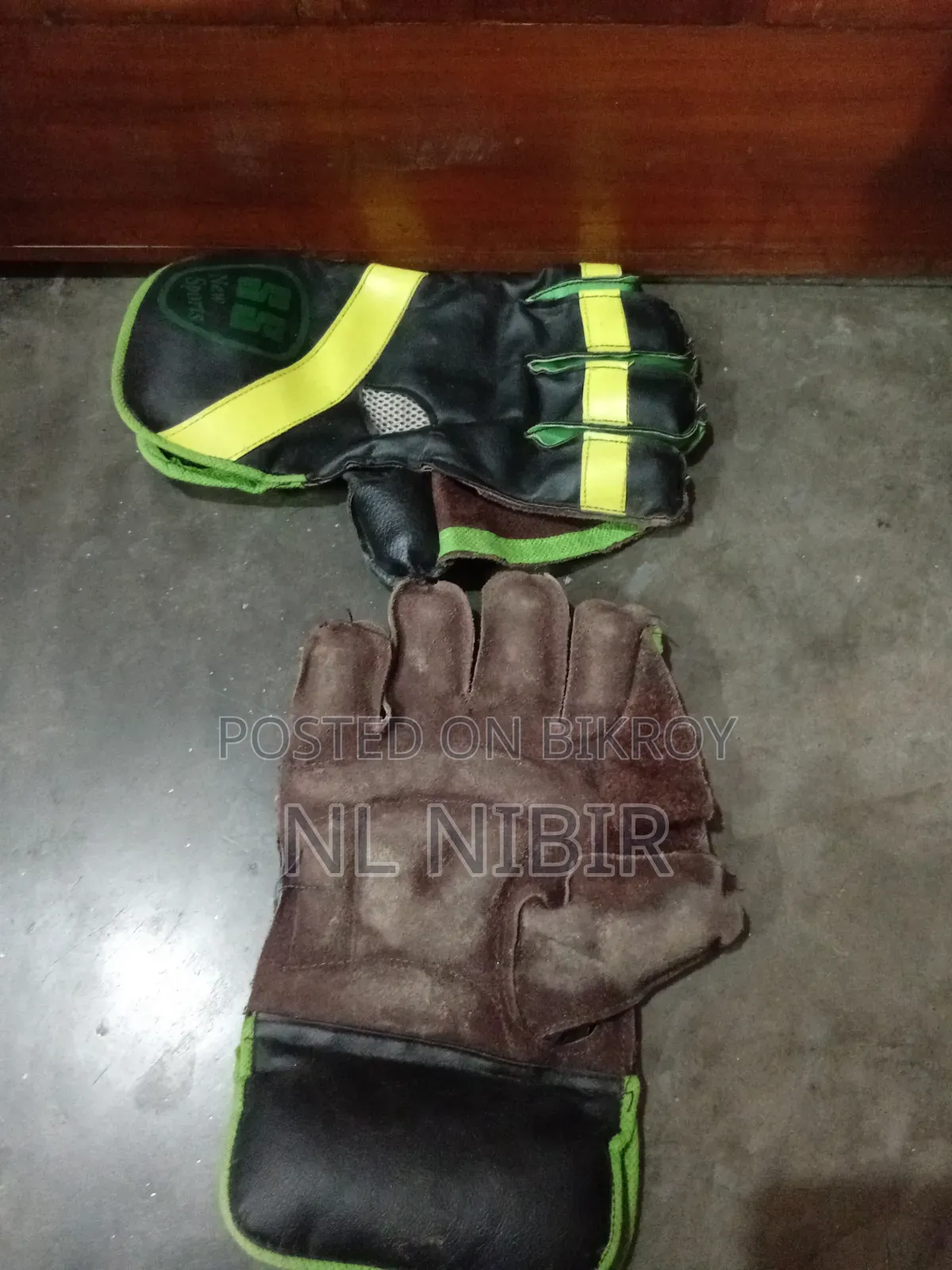 Cricket Kipping Gloves