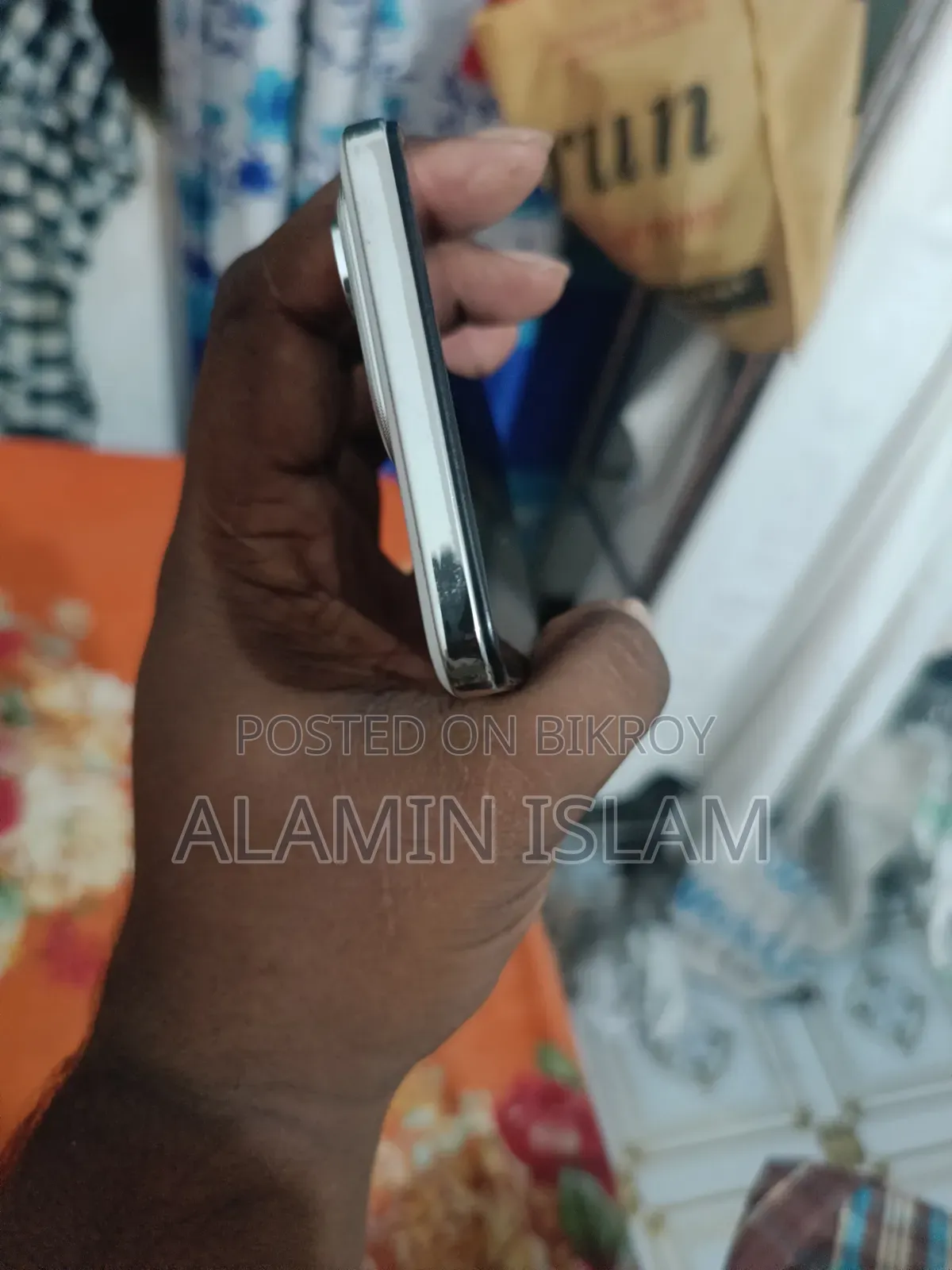 New Vivo Y29 128 GB White