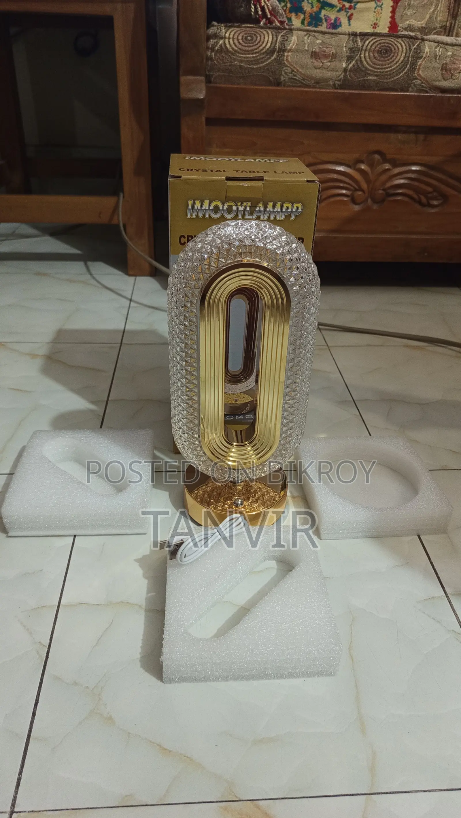 Crystal Table Lamp With Touch Control and 3 Color Lights