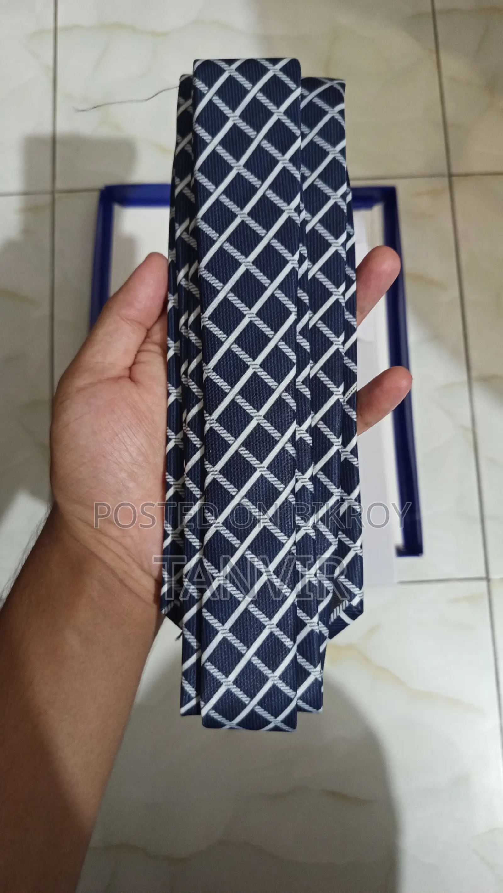 Men's/Women's Tie