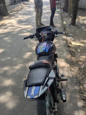 বাজাজ পালসার ১৫০ ২০০২ রেড
