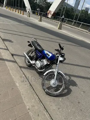 Yamaha 2000 Blue