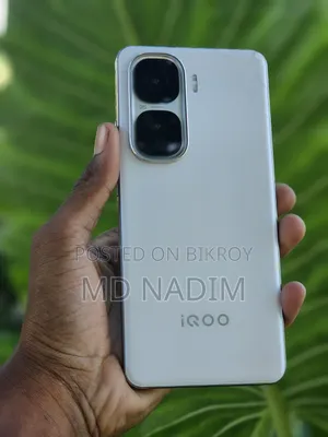 iQOO 256 GB White