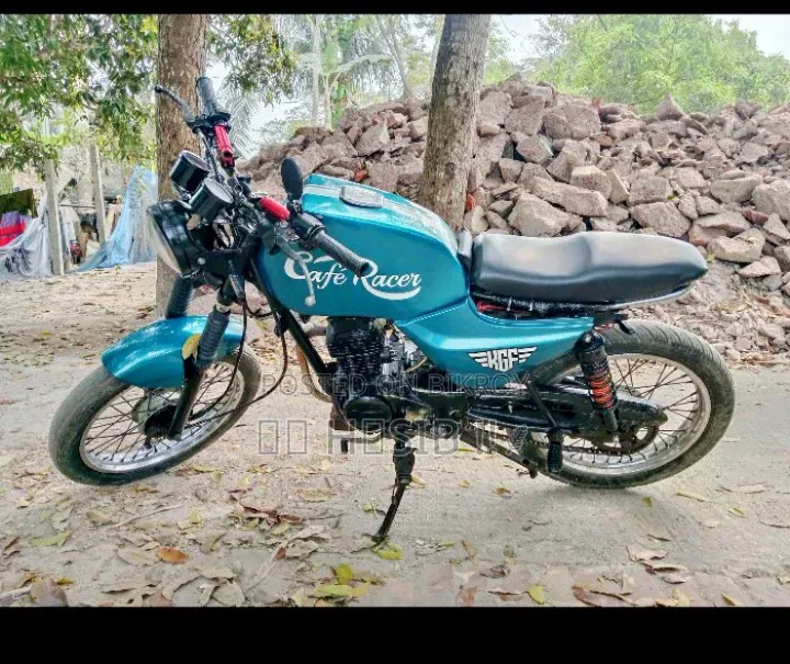 Bajaj CT 100 2015