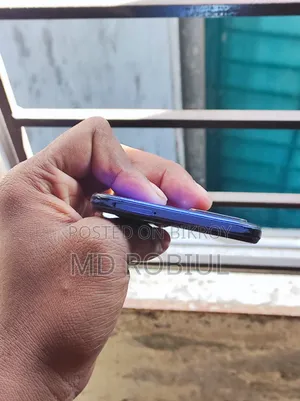 Vivo Y21 64 GB Blue