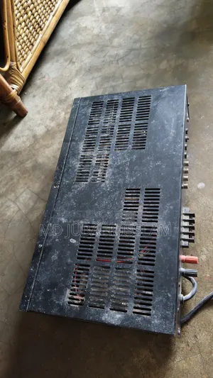 মডেল এ-১০৬১ এলএইচ