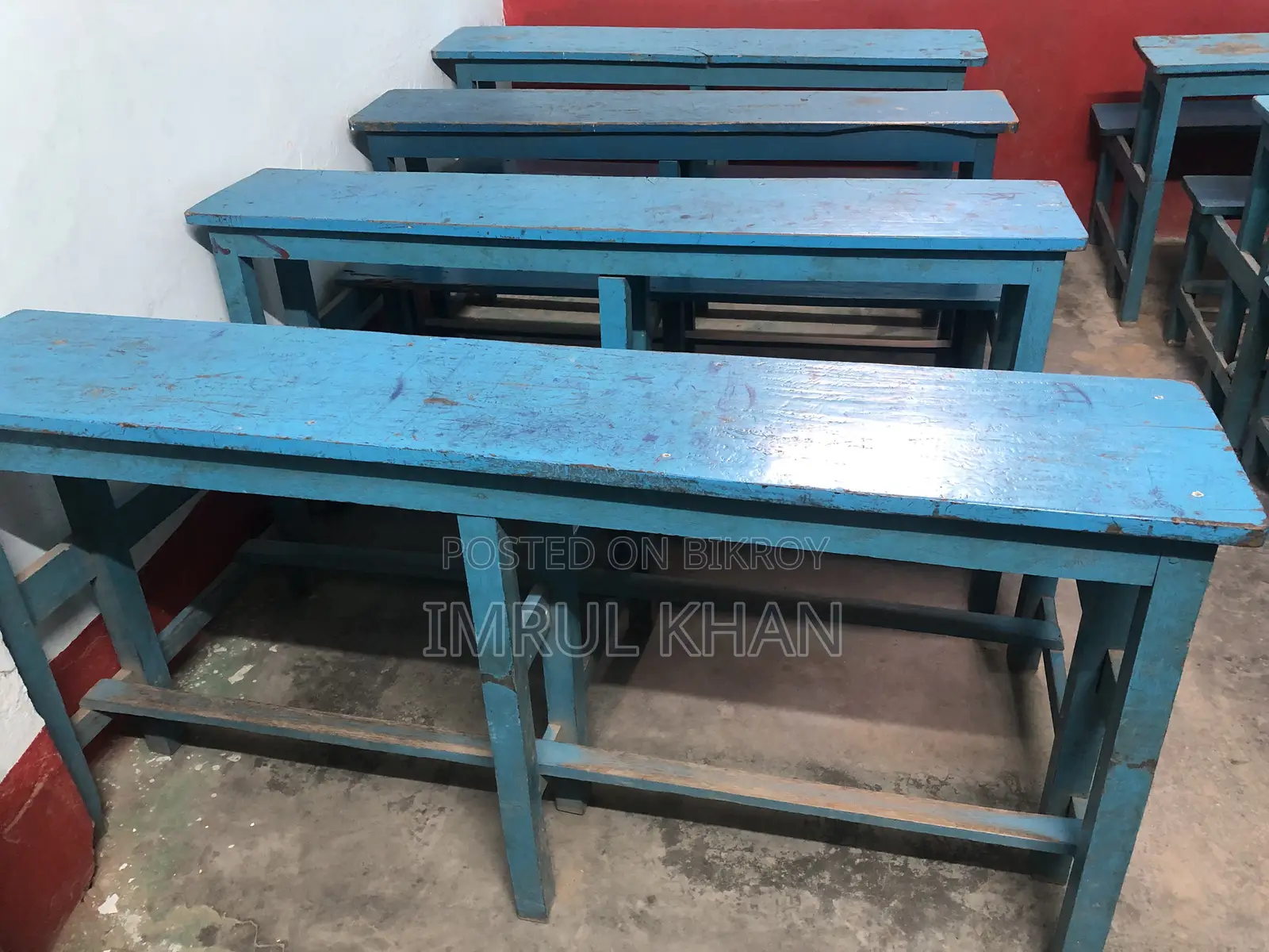 Wooden Bench for Sale for School / College