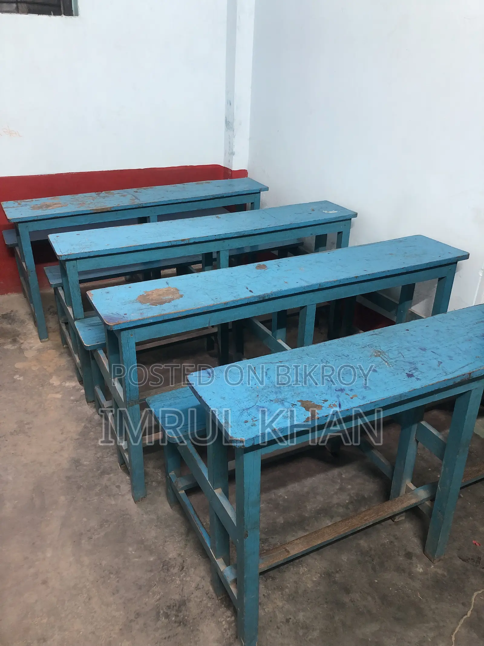 Wooden Bench for Sale for School / College