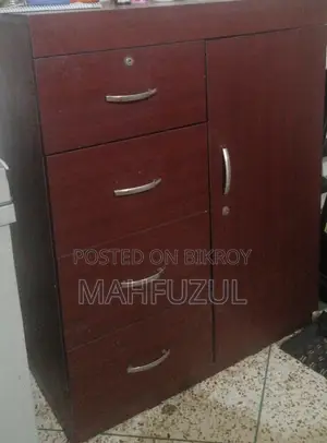 ওয়ারড্রোব শেল্ফ