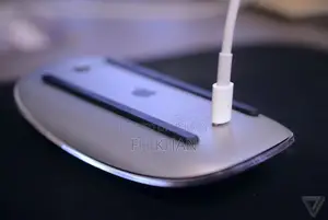 Apple Magic Mouse (Lightning Port)
