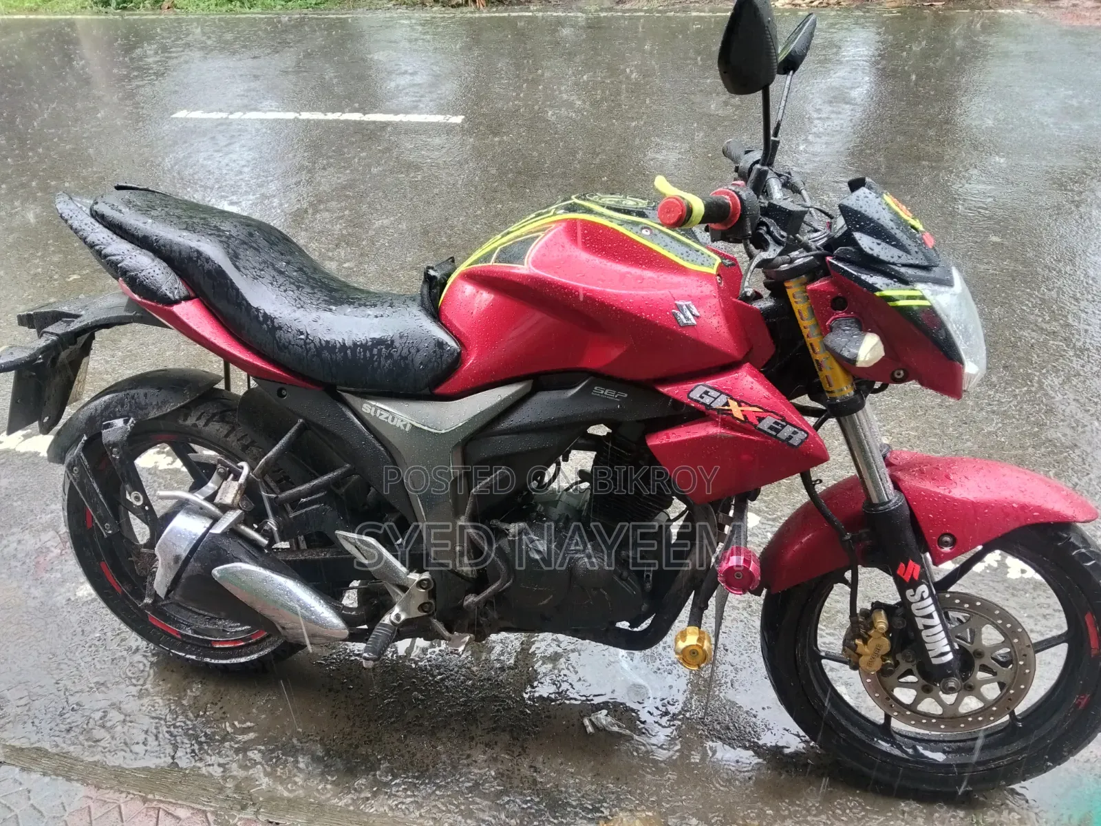 সুজুকি জিক্সার ২০১৭ লাল