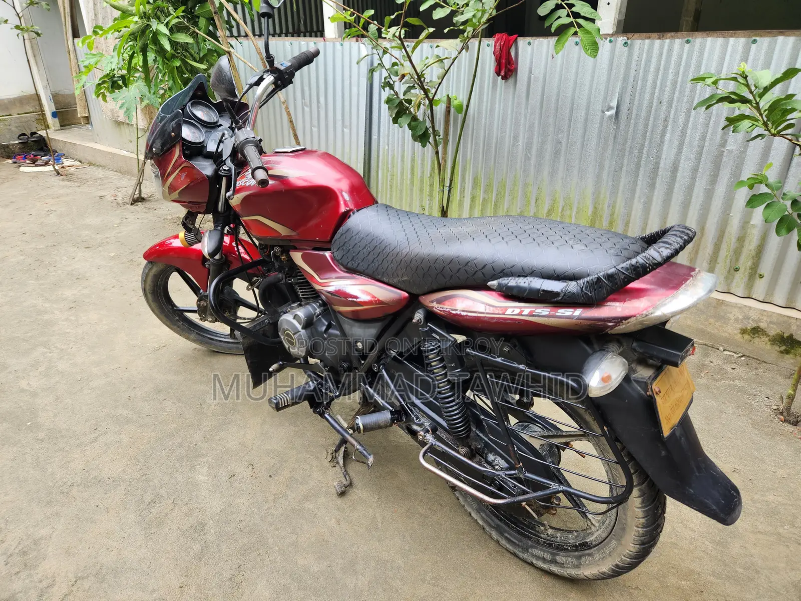 Bajaj Discover 100 2014 Red