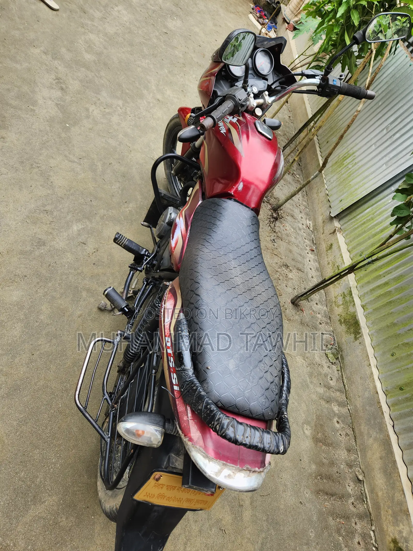 Bajaj Discover 100 2014 Red