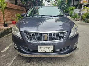 টয়োটা প্রিমিও ১.৮ ফোর-হুইল ড্রাইভ ২০১৫ গ্রে
