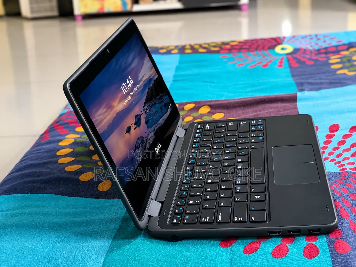 Laptop Dell Latitude 3190 2-in-1 8GB Intel Core i5 SSHD+SSD 128GB