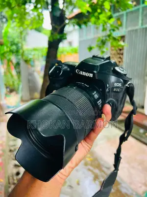 DSLR Camera
