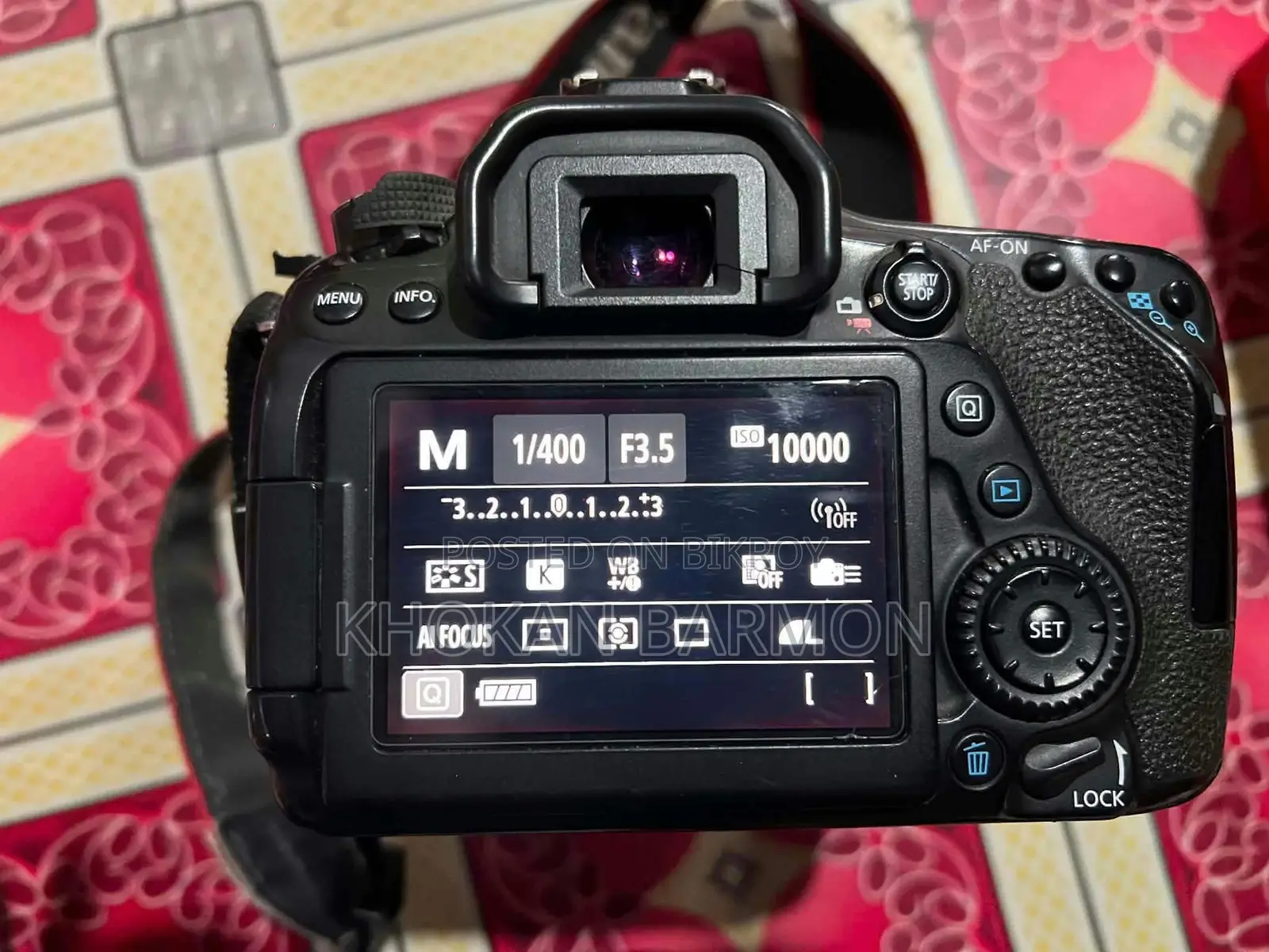 DSLR Camera