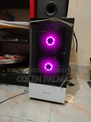Desktop Computer Gigabyte 8GB AMD Ryzen 7 SSHD+SSD 256GB