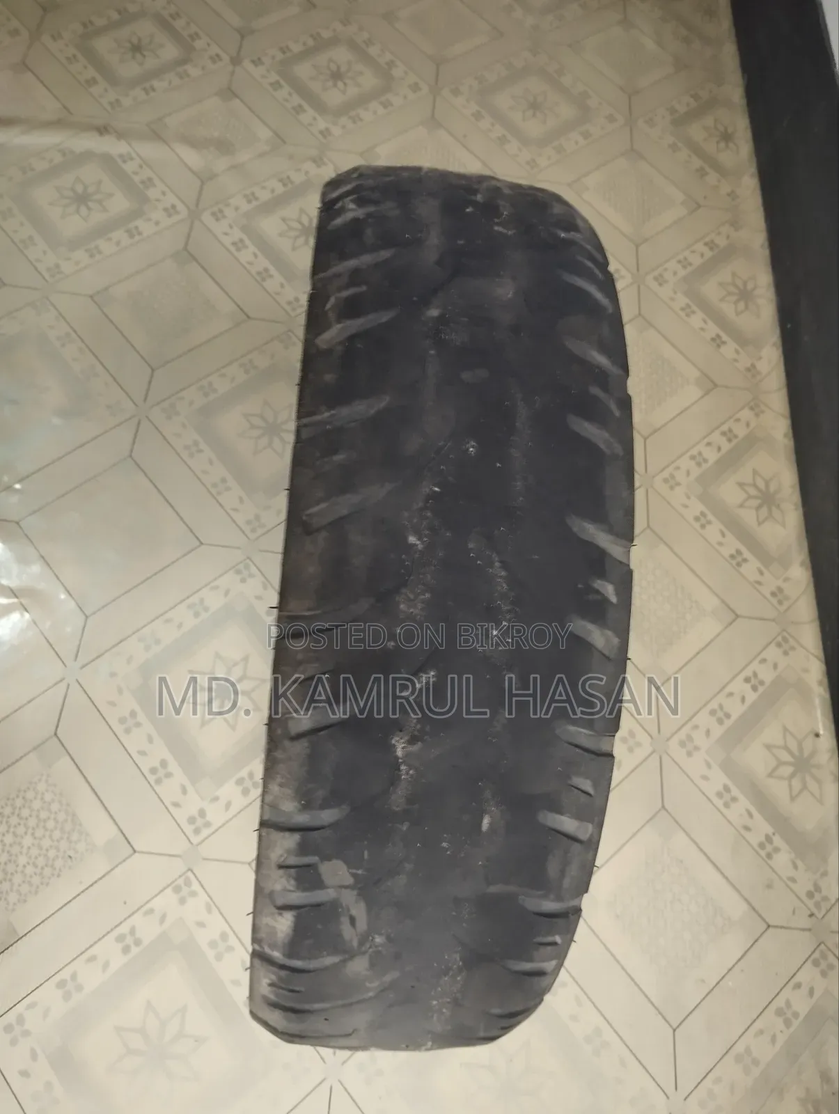 বাইক ব্যাক টায়ার সিয়াট
