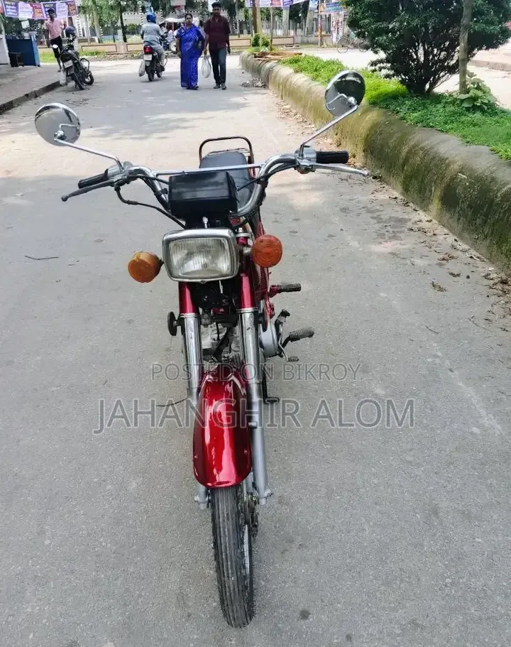 Honda 2002 Red