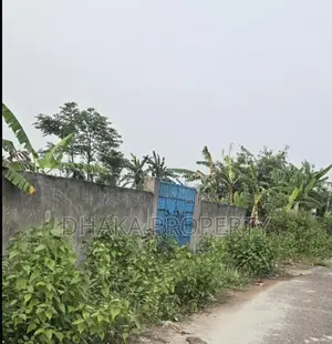 300ft Expressway 3 Katha Lake South at Sector-15