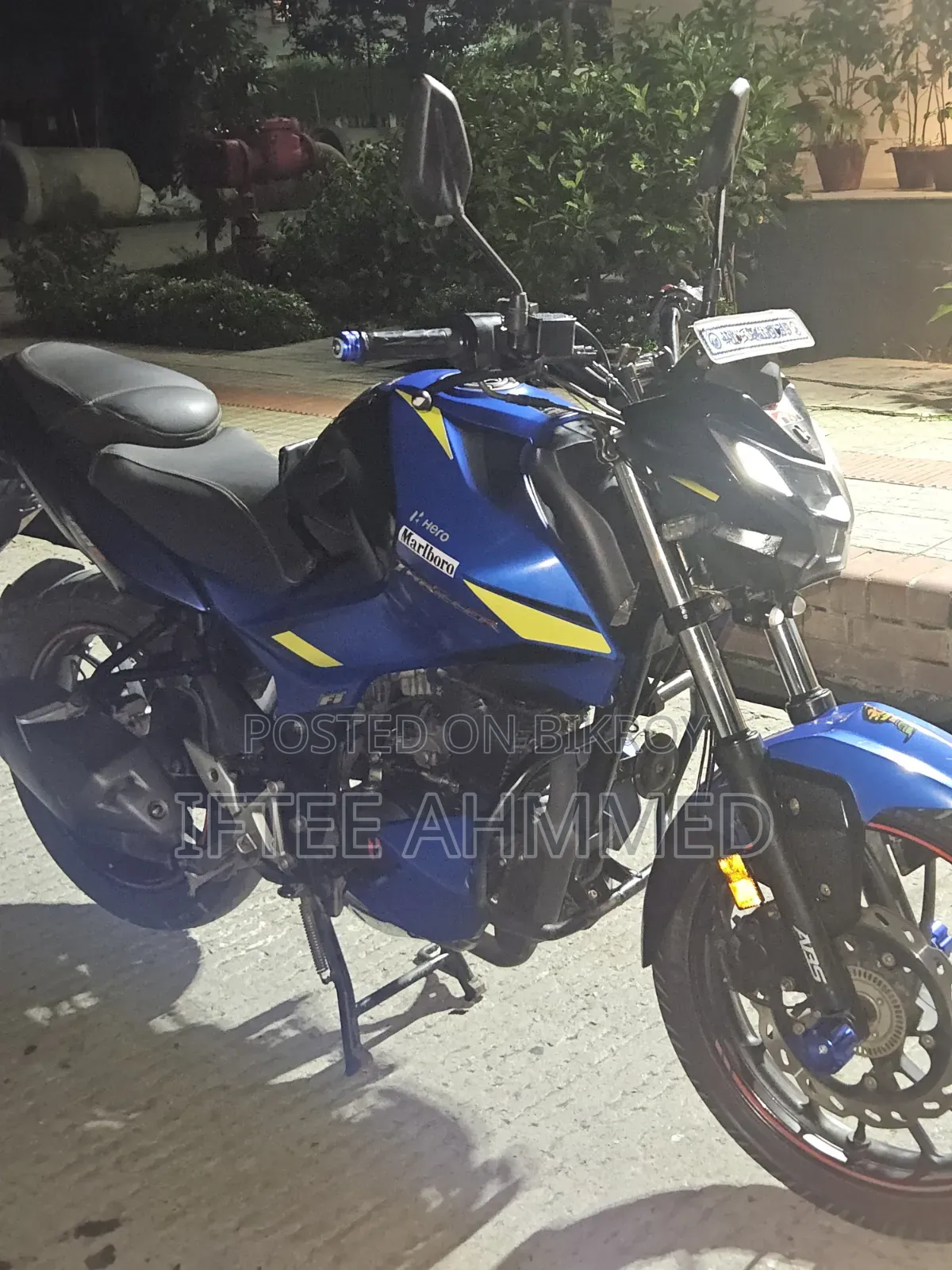 Hero Thriller 160R 2024 Blue