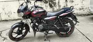 বাজাজ ডিসকভার ১২৫ ২০১৩ কালো