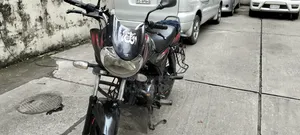 বাজাজ ডিসকভার ১২৫ ২০১৩ কালো
