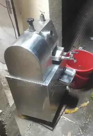 Commercial Electric Sugarcane Juice Extractor Machine