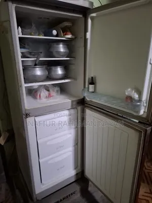 Transtec ব্র্যান্ডের ফ্রিজ।