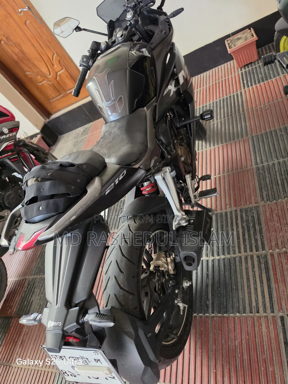 New Hero Karizma XMR 210 2024 Black