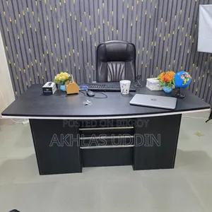অফিস টেবিল এবং চেয়ার