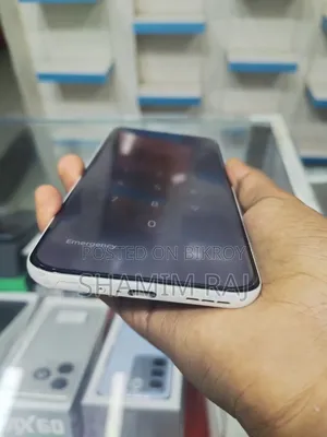 টেকনো পোভা স্লিম ৫জি ২৫৬ জিবি সাদা