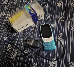 নকিয়া ৩২১০ নীল