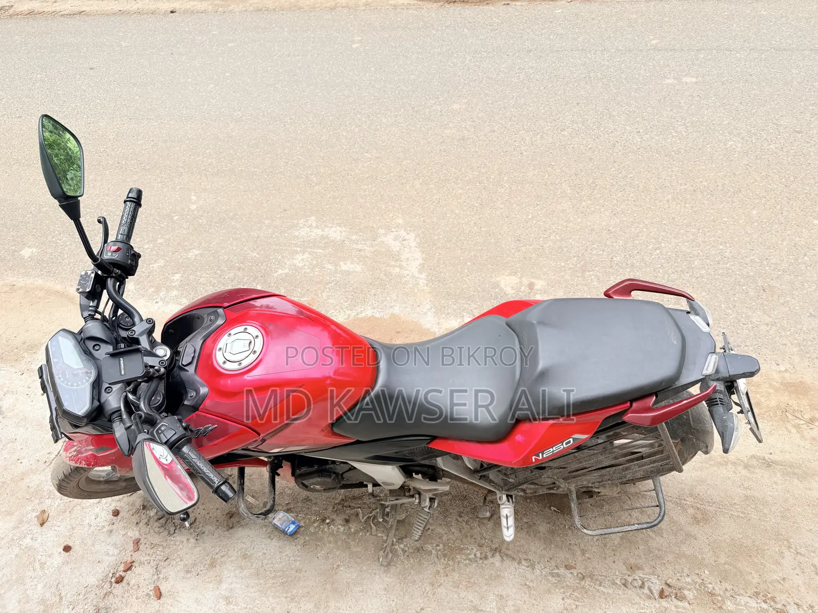 Bajaj Pulsar N250 2023 Red